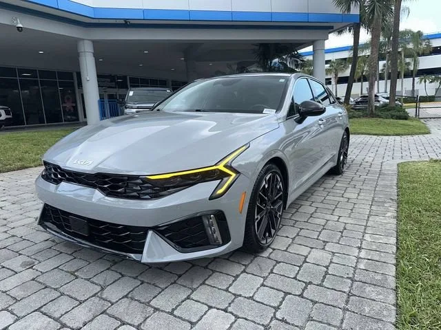 2025 Kia K5 GT photo 21