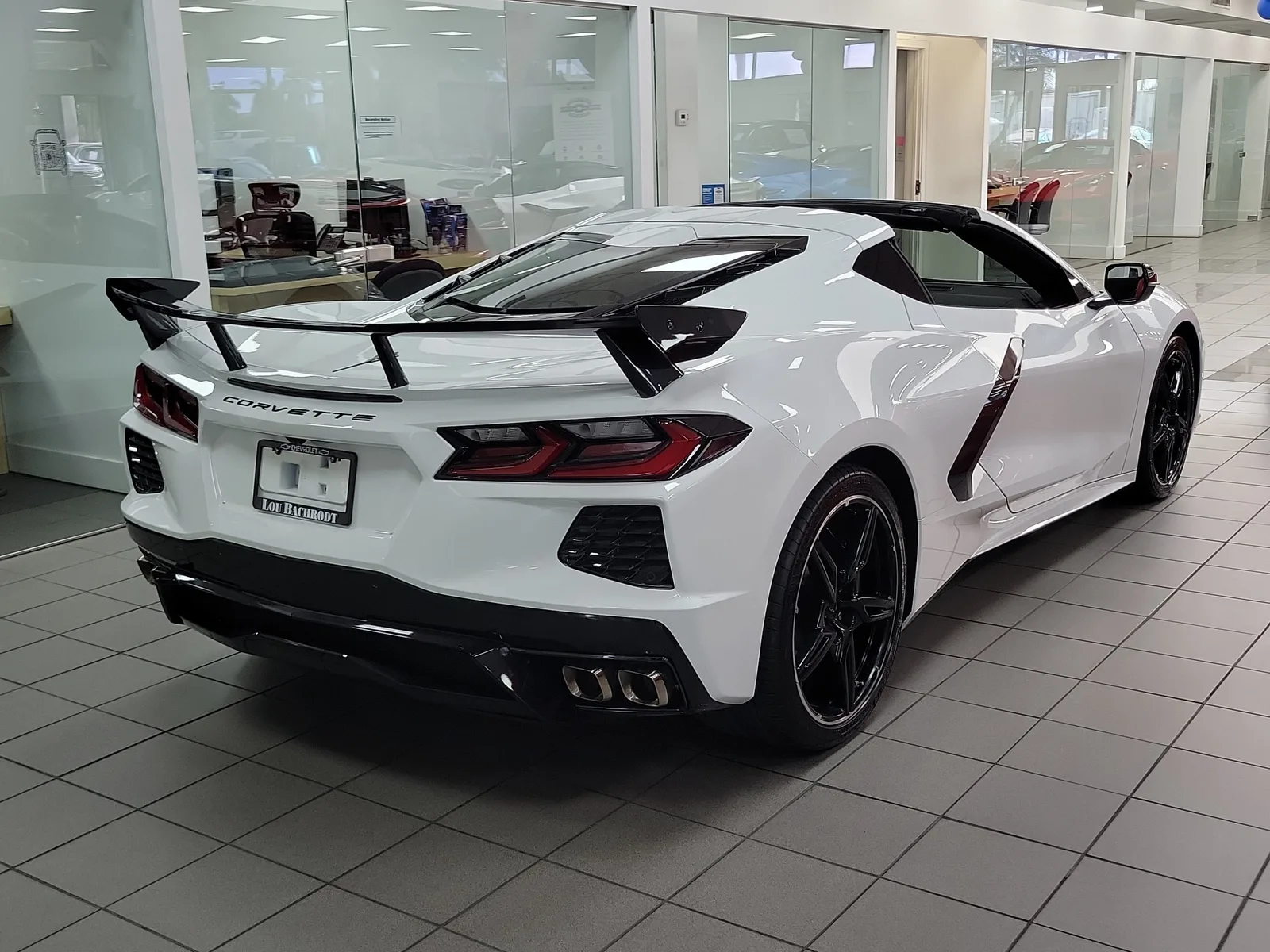 2023 Chevrolet Corvette Stingray 1LT photo 2