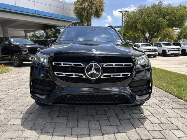 2023 Mercedes-Benz GLS GLS 580 photo 19