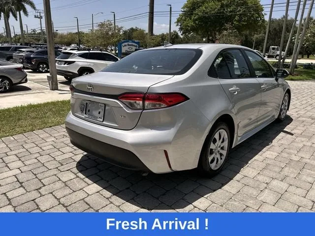 2024 Toyota Corolla LE photo 35