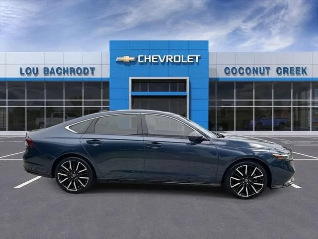 2023 Honda Accord Hybrid Touring photo 9