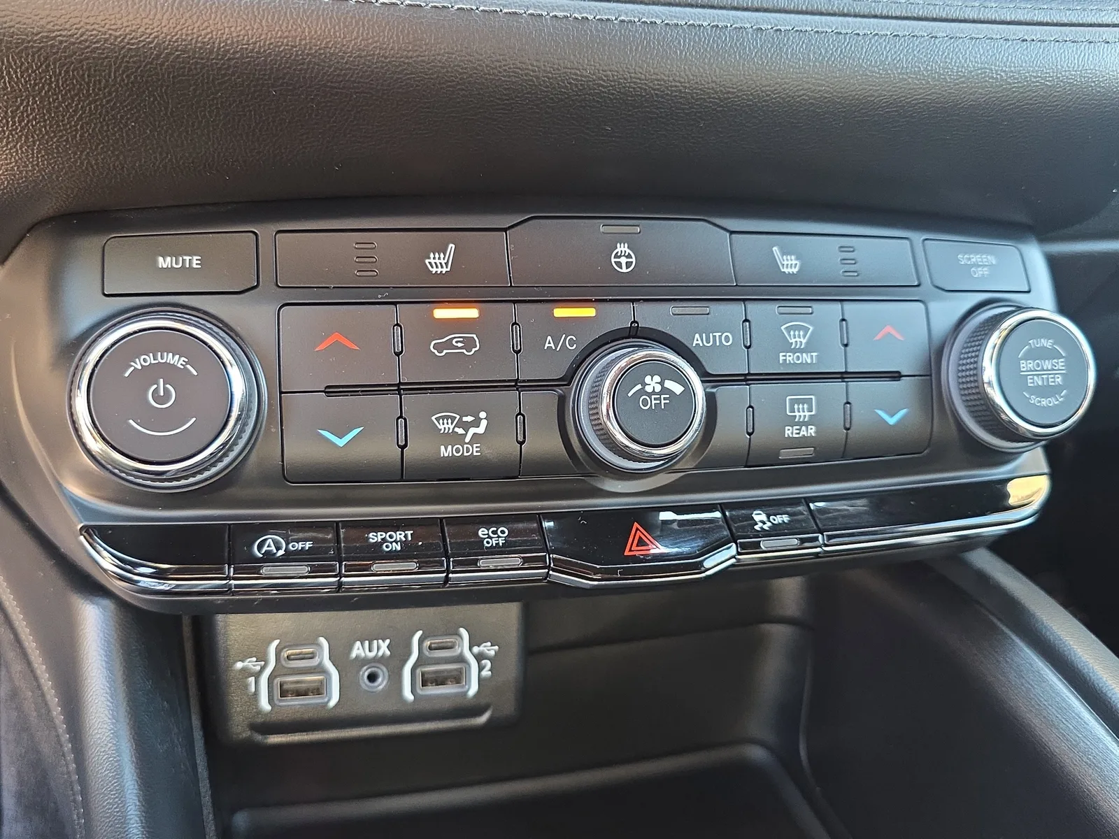 2023 Dodge Durango SXT photo 31