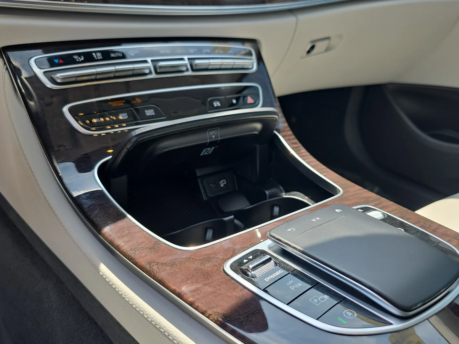 2023 Mercedes-Benz E-Class E 450 photo 32
