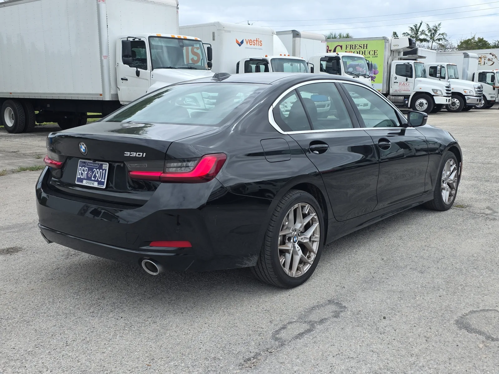 2025 BMW 3 Series 330i xDrive photo 7
