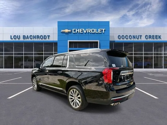 2023 GMC Yukon XL Denali photo 6