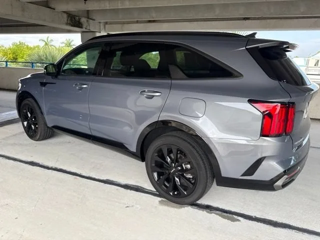 2023 Kia Sorento SX photo 19