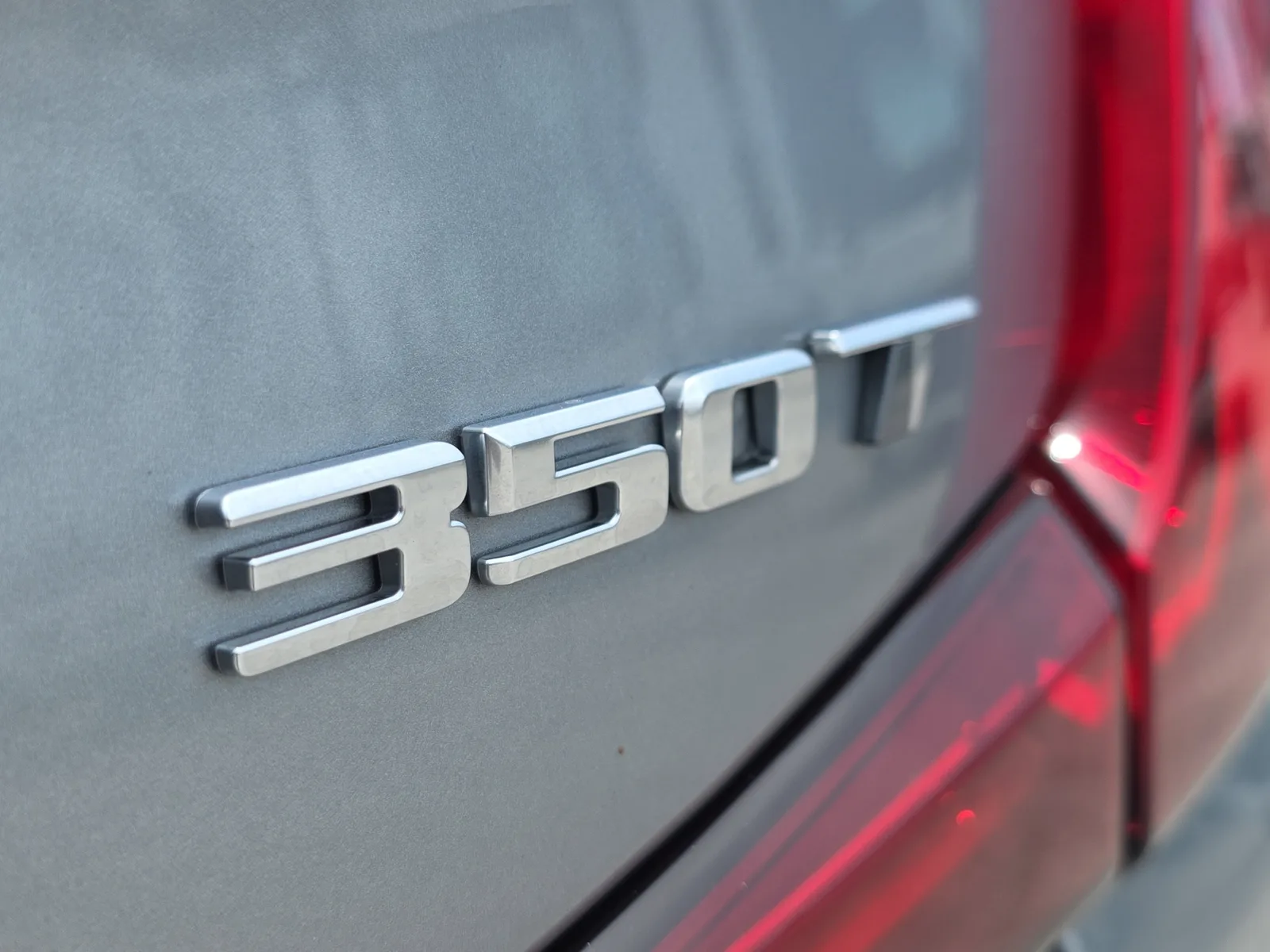 2025 Cadillac XT4 Premium Luxury photo 11