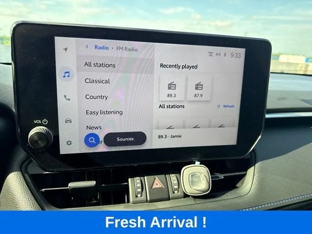 2023 Toyota RAV4 Hybrid XSE photo 7