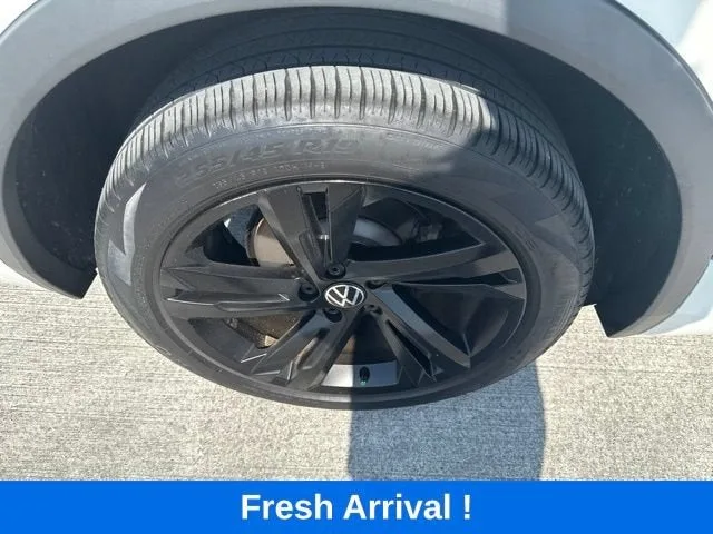 2023 Volkswagen Tiguan SE R-Line Black photo 21