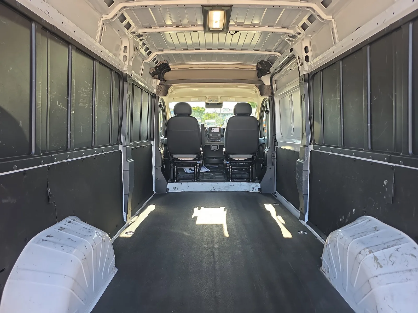 2025 RAM ProMaster Cargo Van Tradesman photo 12