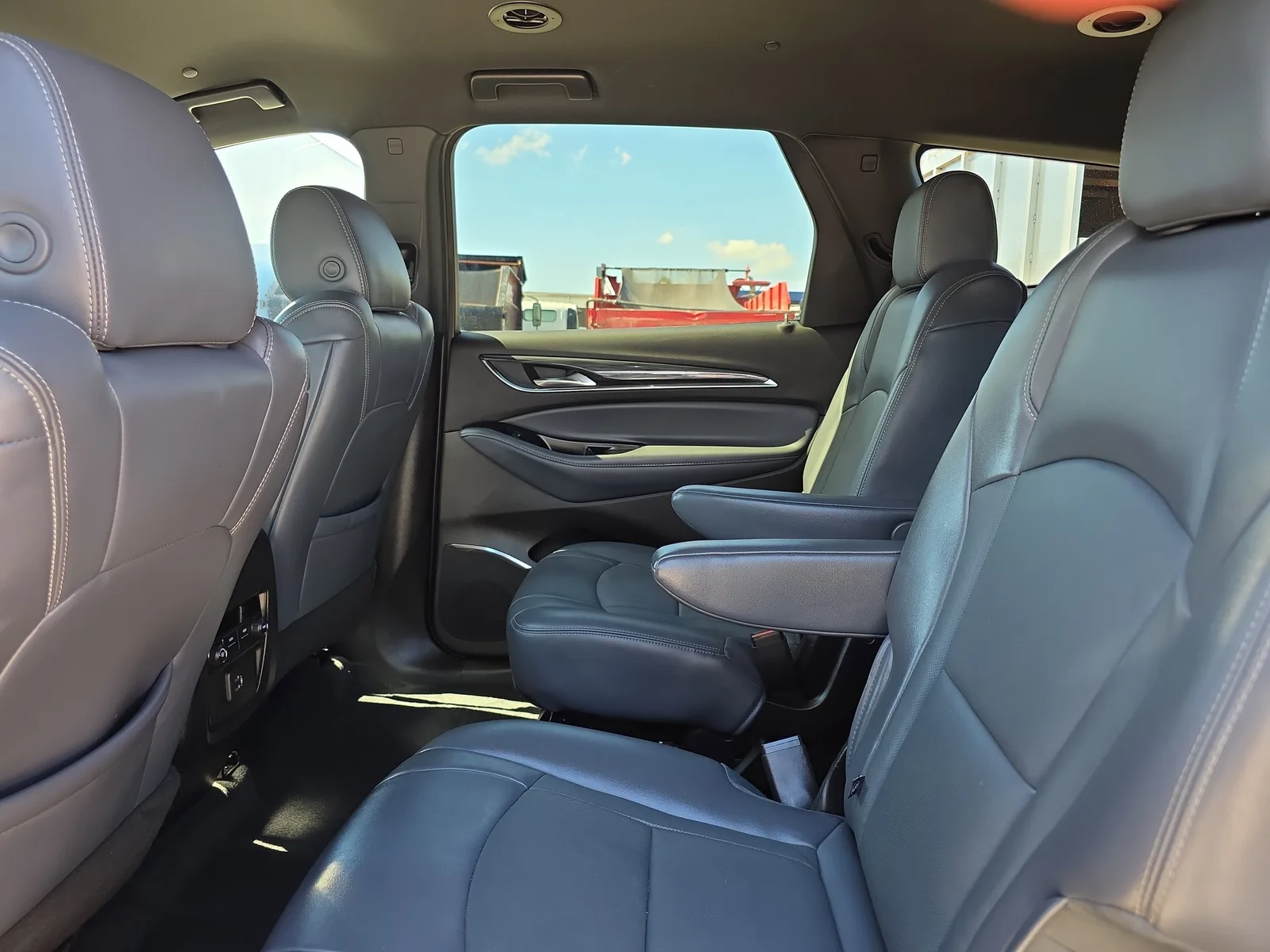 2024 Buick Enclave Essence photo 12