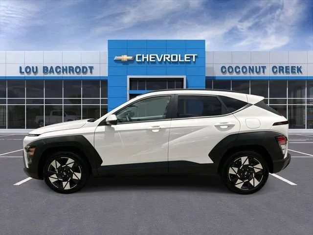 2025 Hyundai Kona SEL photo 5