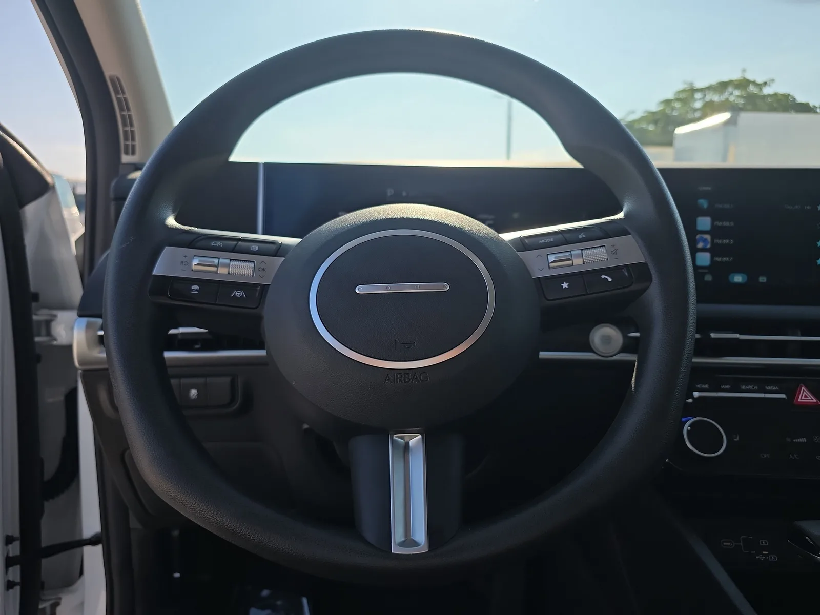 2026 Hyundai Tucson SEL photo 25
