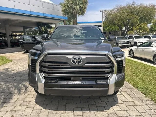 2025 Toyota Tundra 4WD Limited photo 19