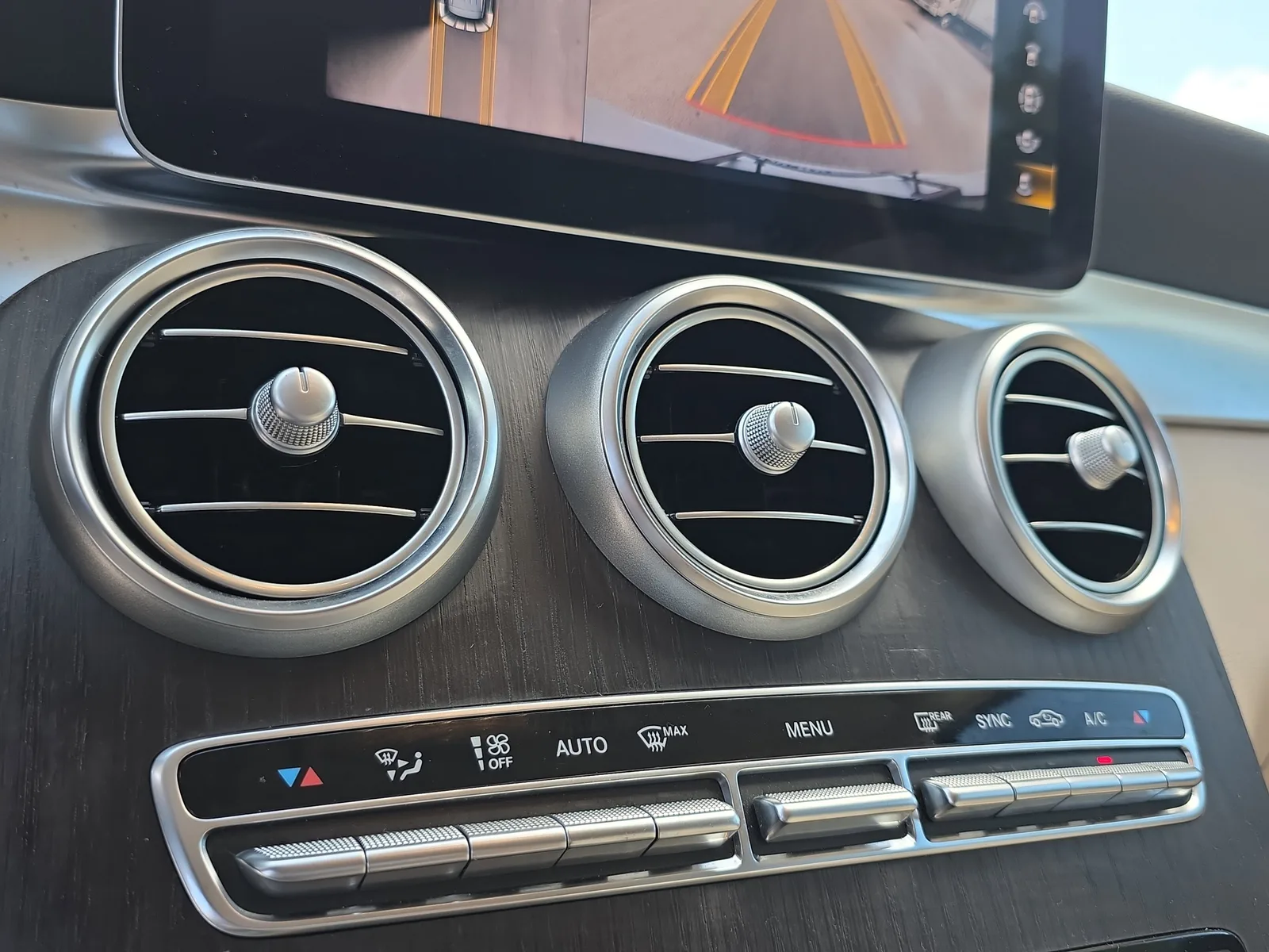 2022 Mercedes-Benz GLC GLC 300 photo 30