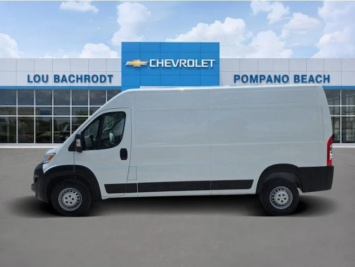 2025 RAM ProMaster Cargo Van Tradesman photo 4