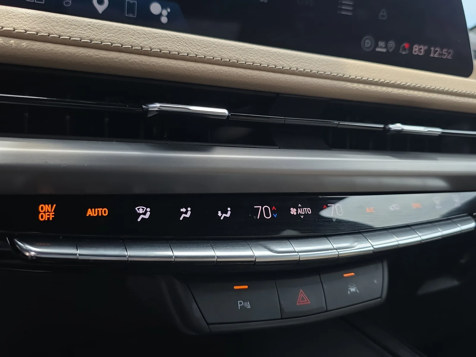 2025 Cadillac XT4 Premium Luxury photo 31