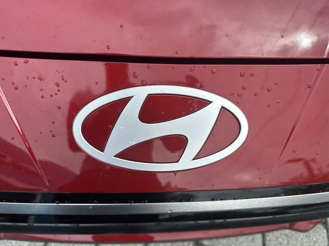 2025 Hyundai Elantra SEL Convenience photo 10