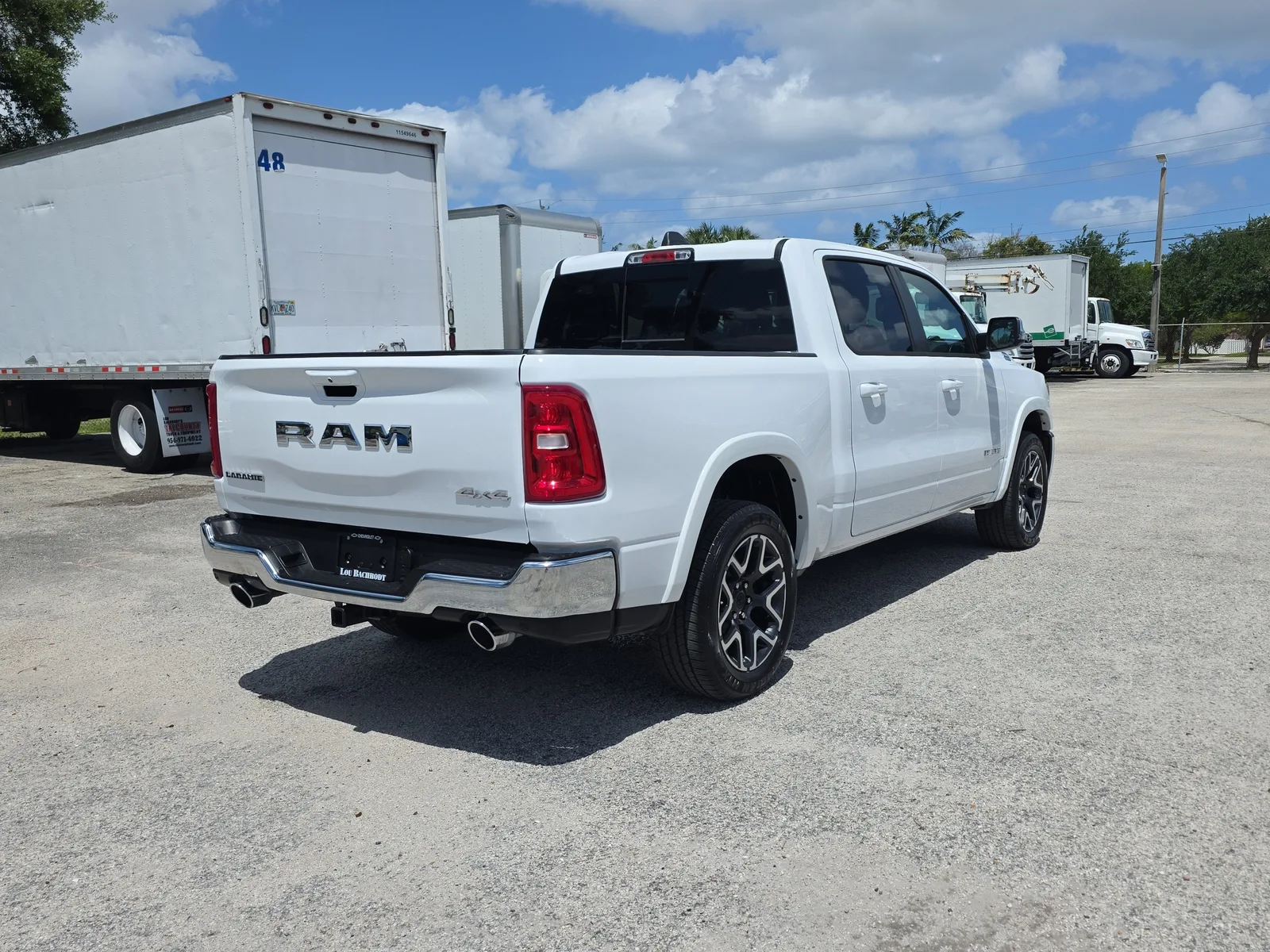 2026 RAM 1500 Laramie photo 7