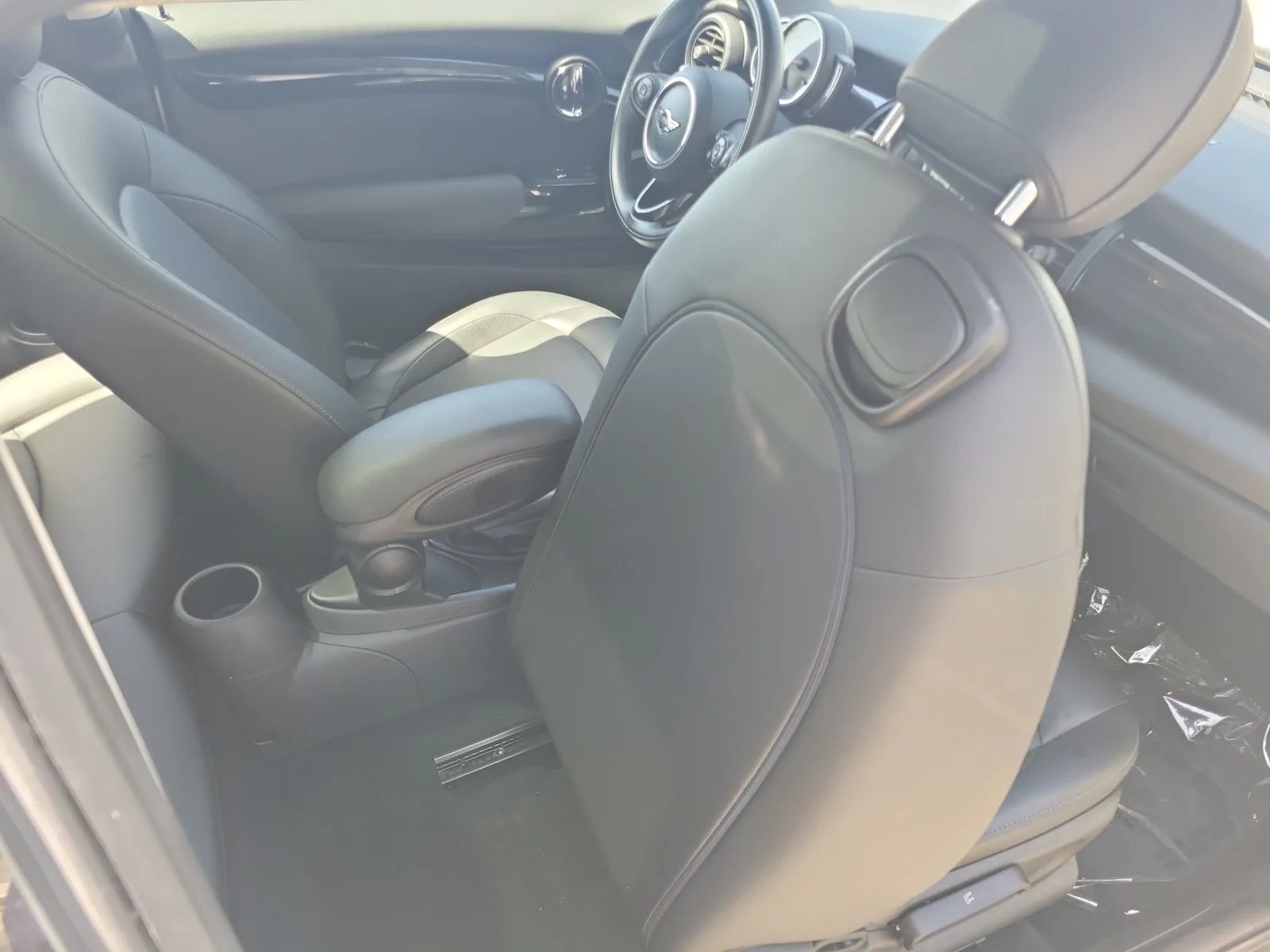 2019 MINI Hardtop 2 Door Cooper photo 8