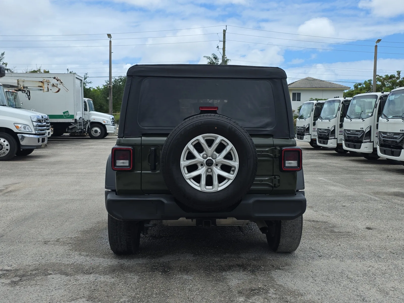 2023 Jeep Wrangler Sport S photo 6