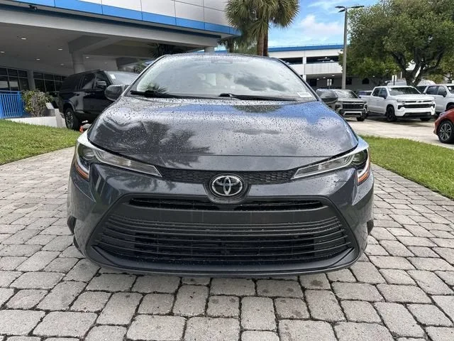 2023 Toyota Corolla LE photo 19