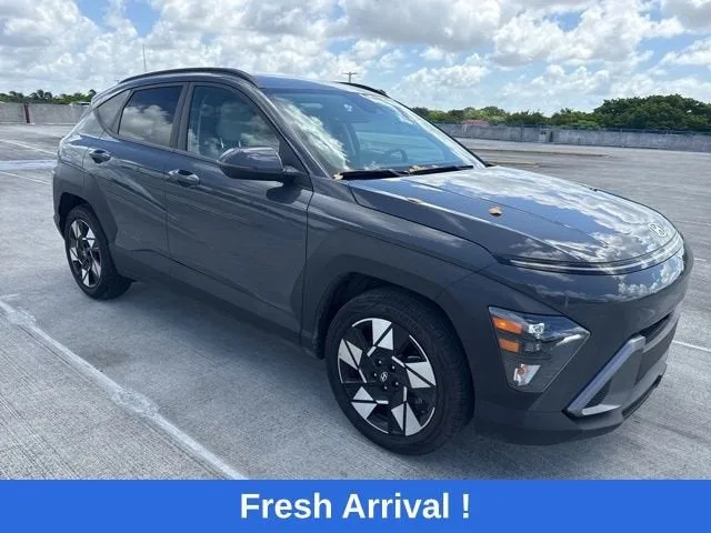 2025 Hyundai Kona SEL photo 12