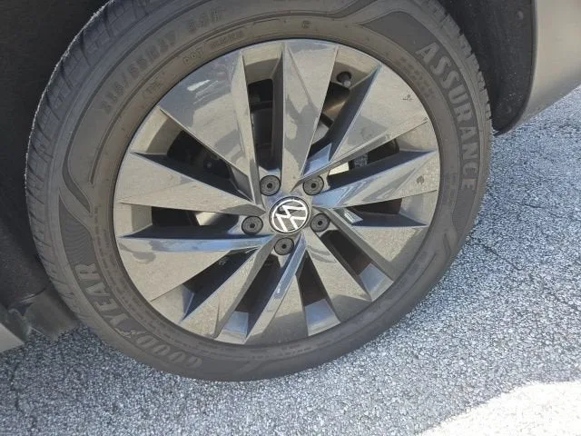 2023 Volkswagen Taos S photo 21