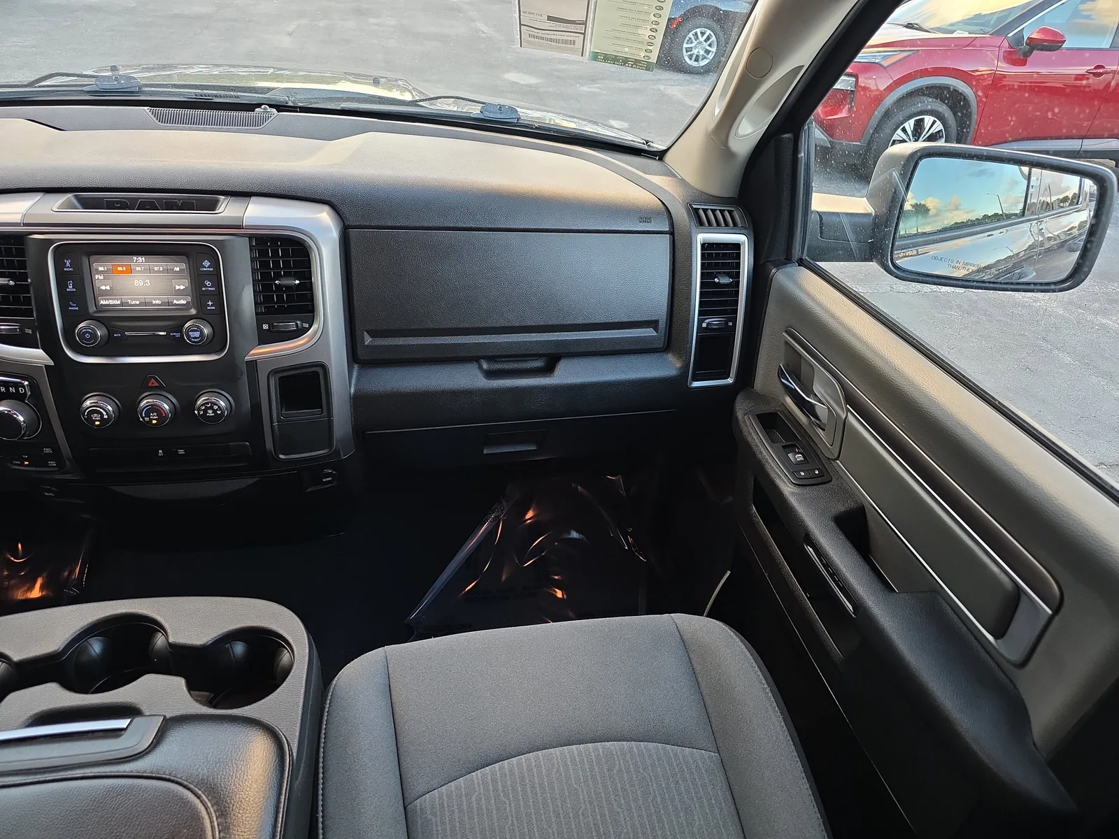 2024 RAM 1500 Classic SLT photo 20