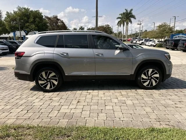 2024 Volkswagen Atlas 2.0T SEL photo 14