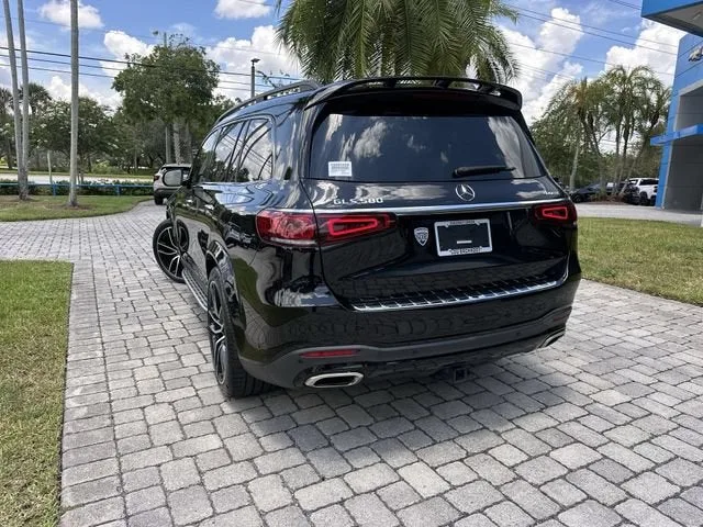 2023 Mercedes-Benz GLS GLS 580 photo 12