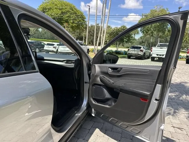 2023 Ford Escape Active photo 23