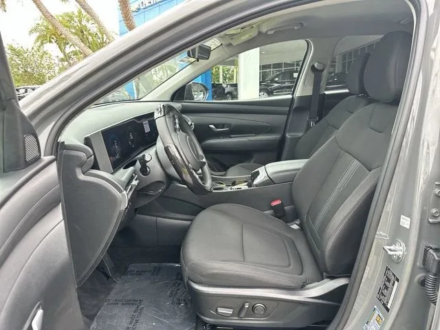 2025 Hyundai Tucson SEL photo 30