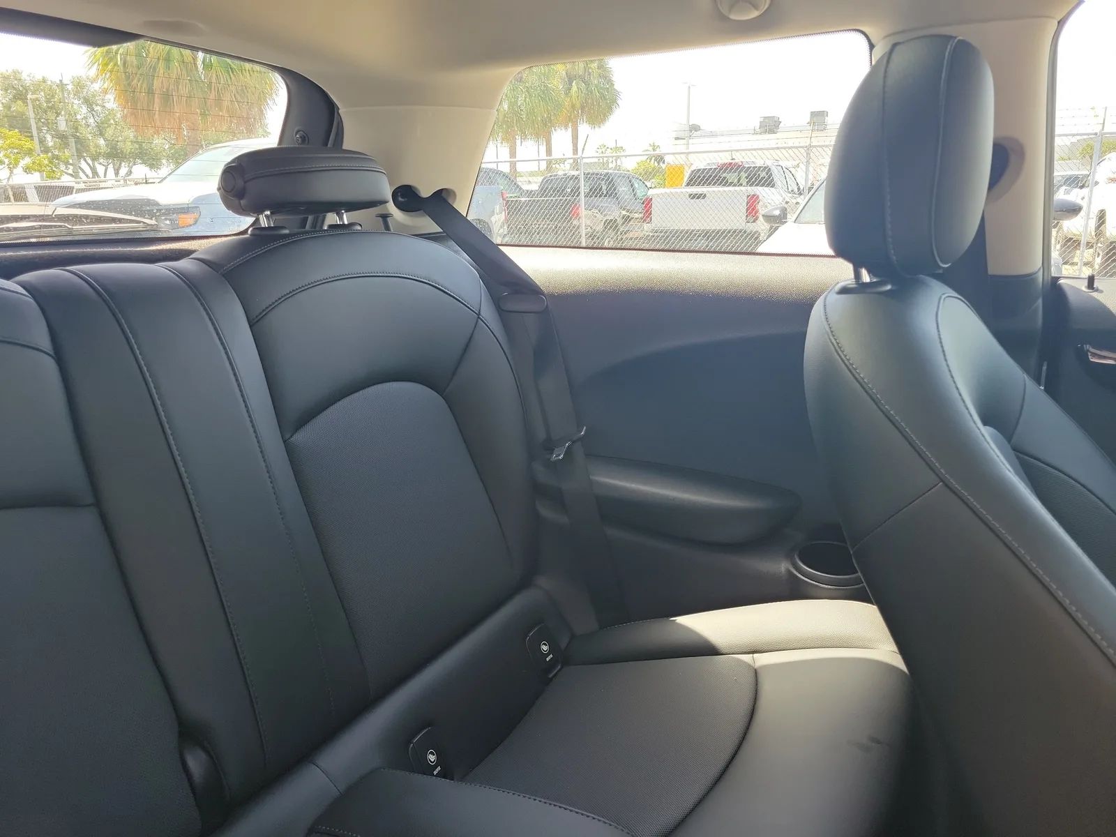 2019 MINI Hardtop 2 Door Cooper photo 7