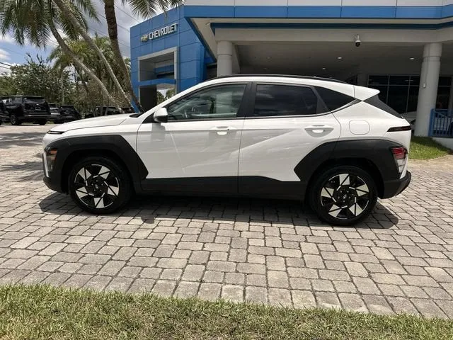 2025 Hyundai Kona SEL photo 33