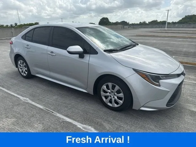 2024 Toyota Corolla LE photo 12
