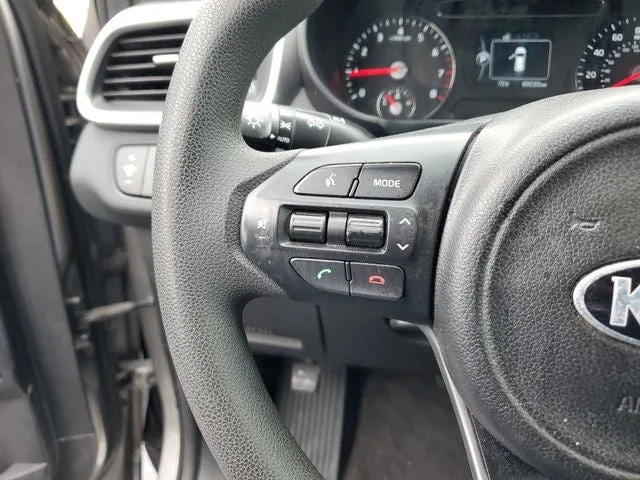 2017 Kia Sorento LX photo 25