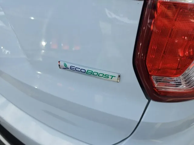 2017 Ford Explorer XLT photo 6