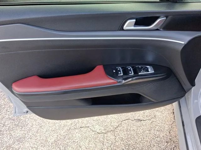 2023 Kia K5 GT-Line photo 13