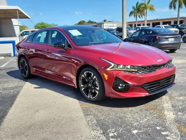 2023 Kia K5 GT-Line photo 2