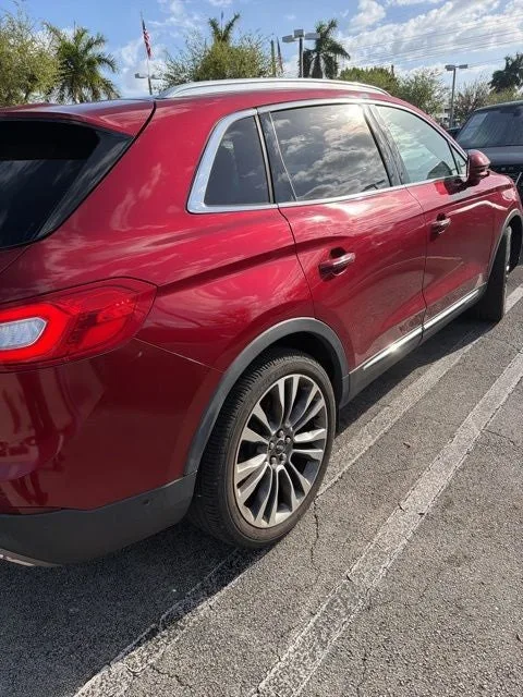 2016 Lincoln MKX Reserve photo 4