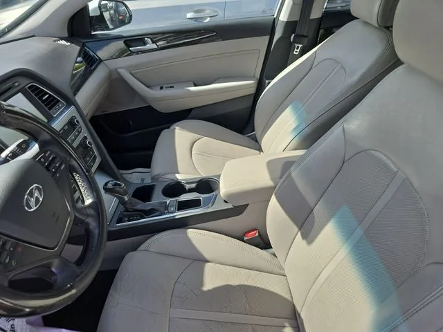 2015 Hyundai Sonata Limited photo 17