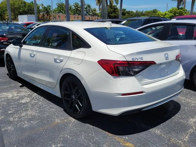 2024 Honda Civic Sport photo 4