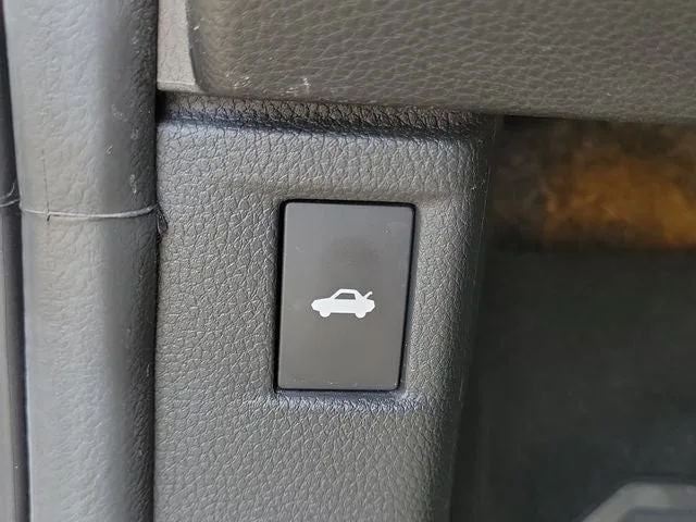 2024 Honda Accord Hybrid Sport-L photo 12