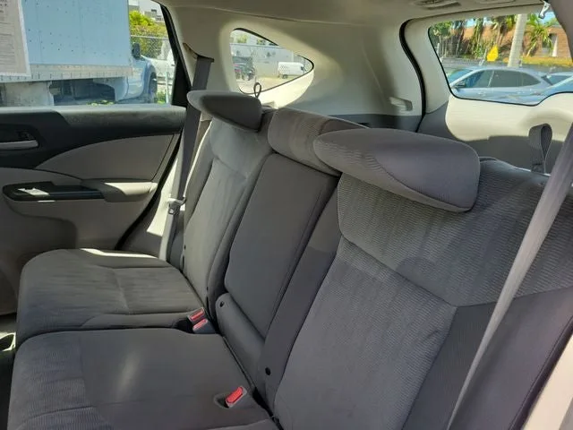2014 Honda CR-V LX photo 11
