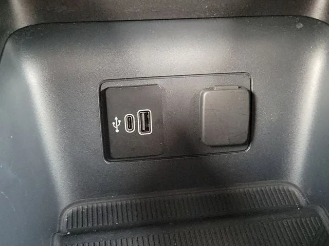 2026 Ford Explorer Active photo 26