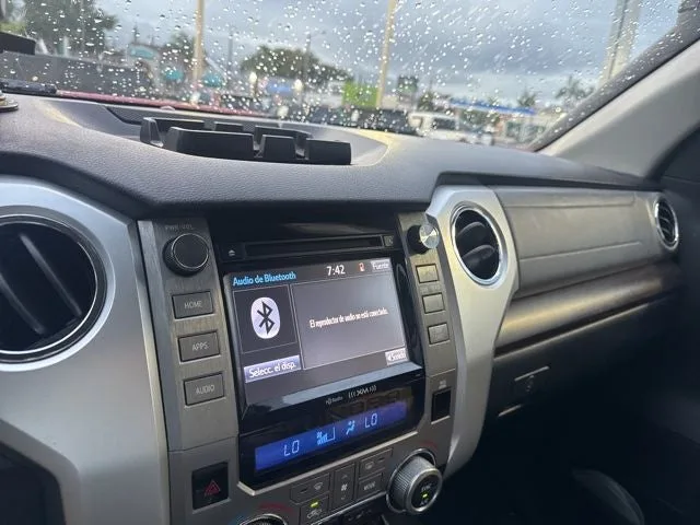 2018 Toyota Tundra Limited CrewMax photo 10