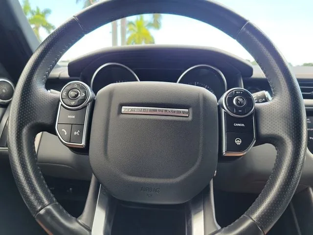 2015 Land Rover Range Rover Sport 3.0L V6 Supercharged HSE photo 13