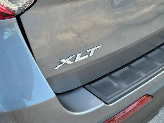 2021 Ford Explorer XLT photo 5