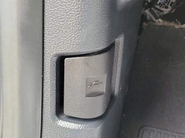 2025 Ford F-250SD XLT photo 15